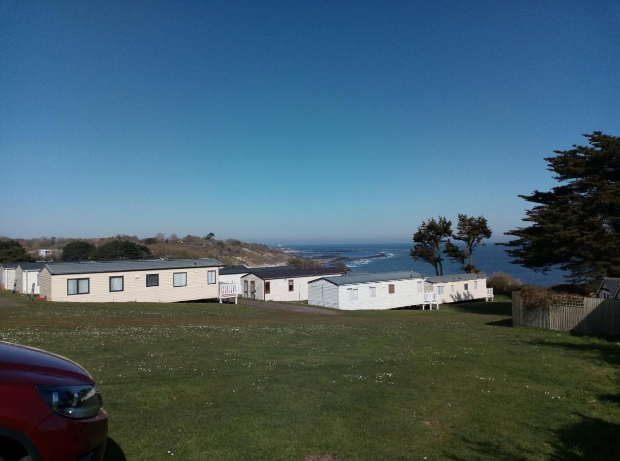 Anstey Cove Chalet *